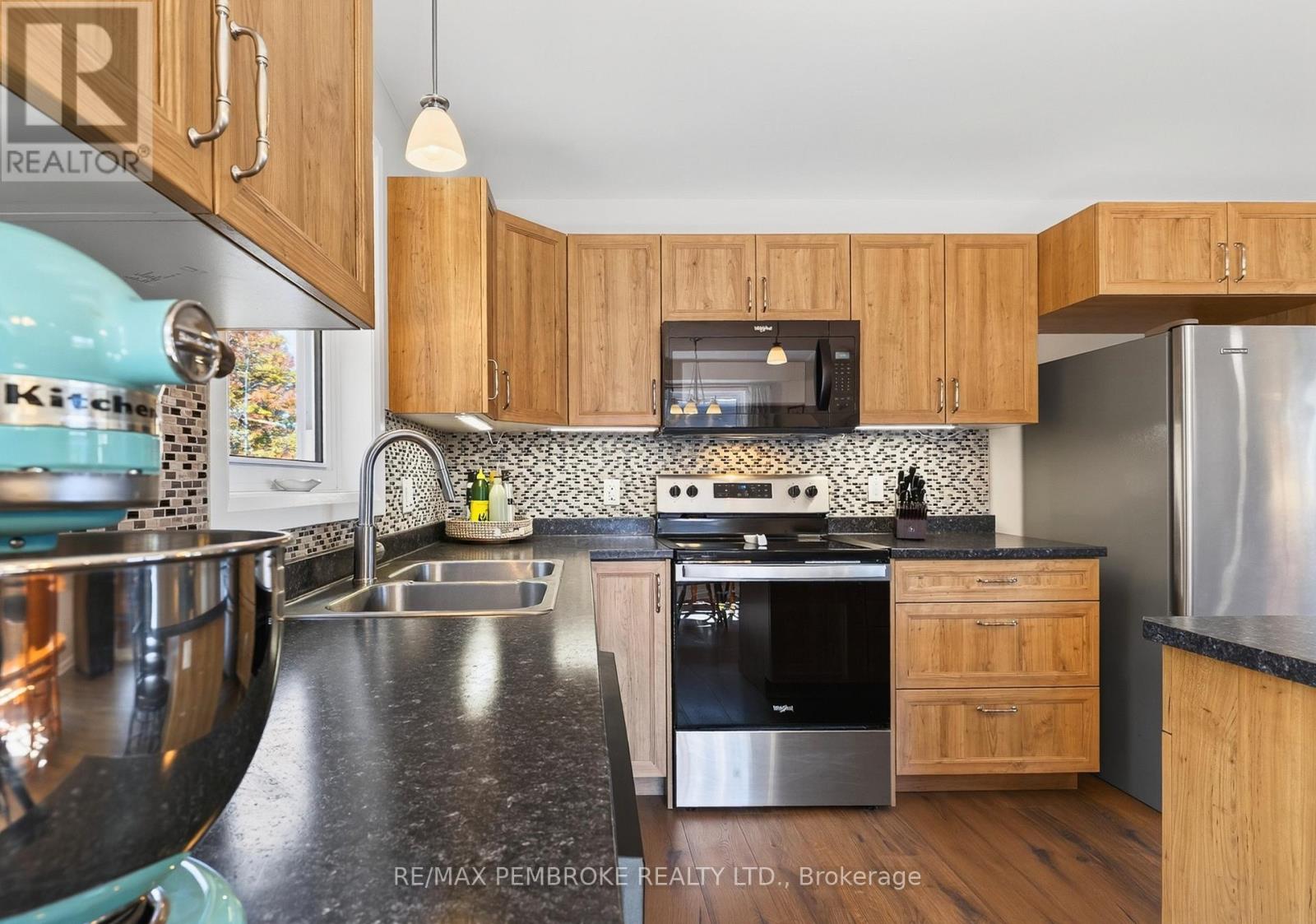 46 TERRANCE DRIVE - Image 18