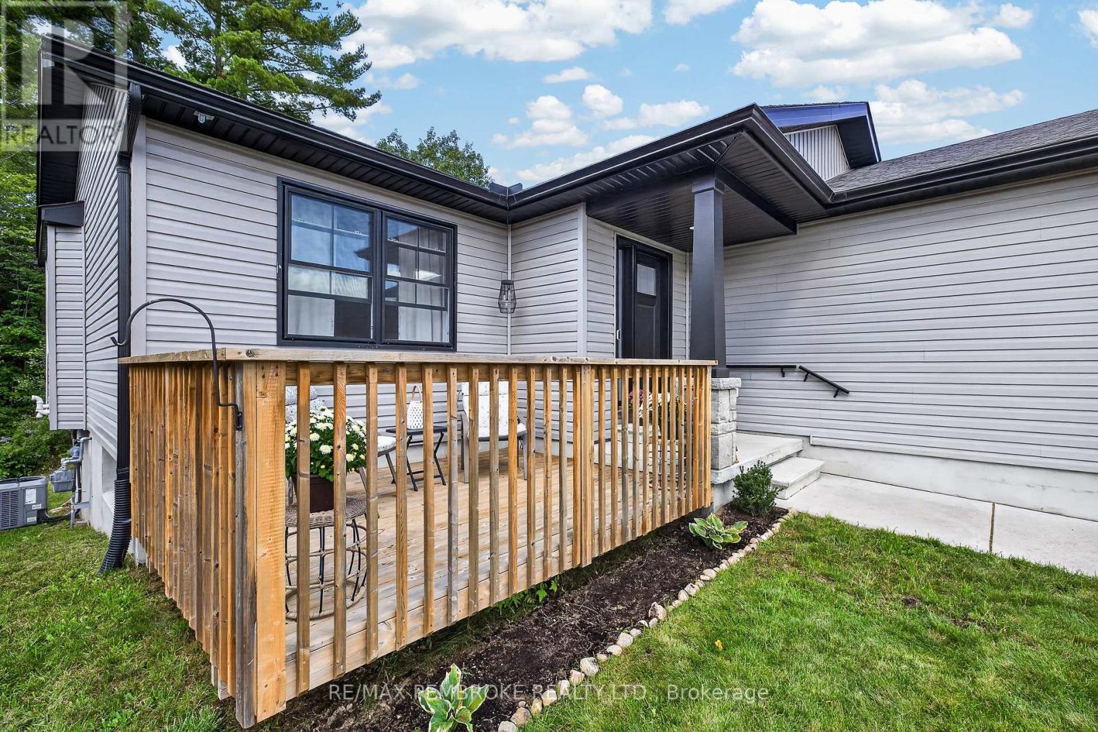 46 TERRANCE DRIVE - 2