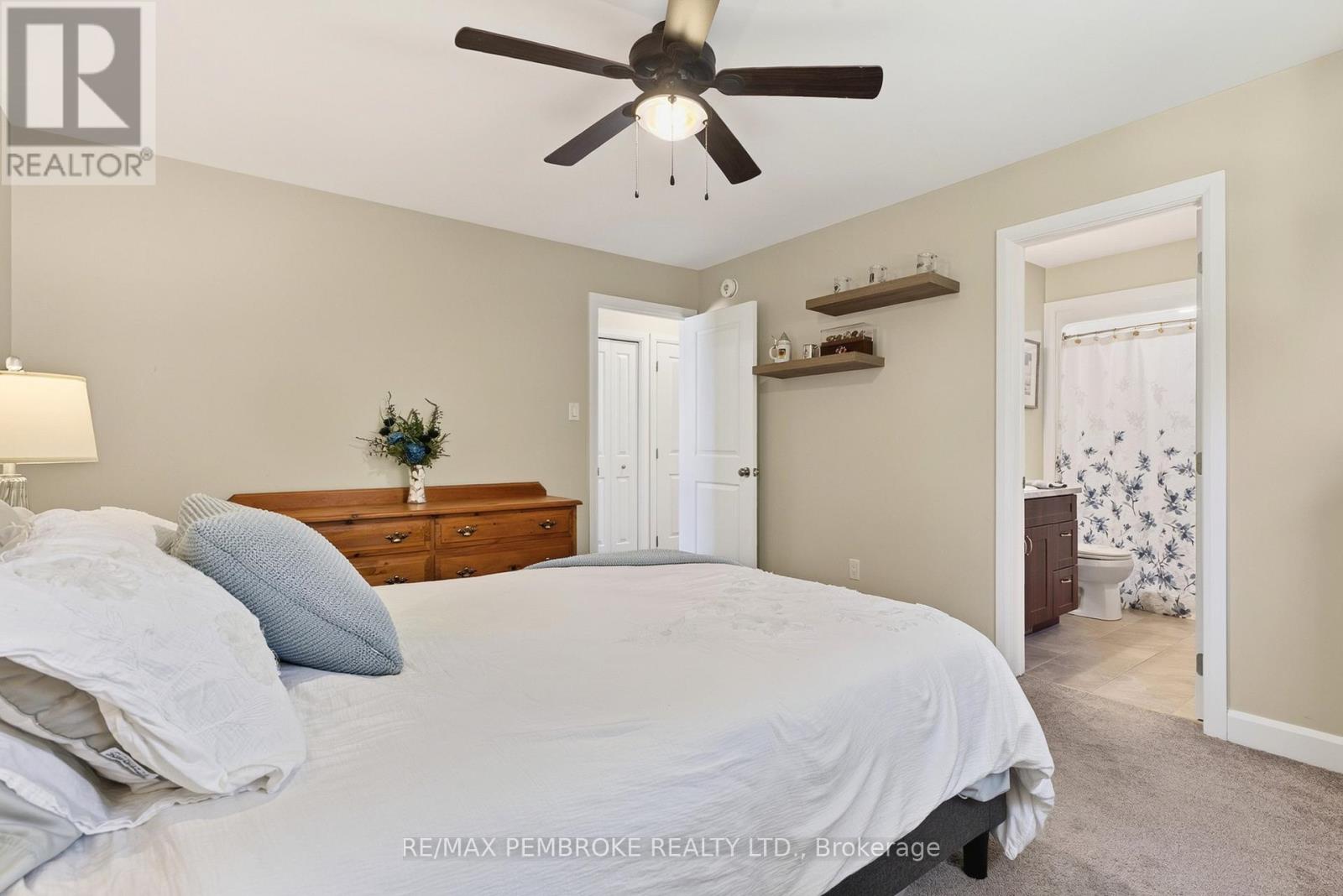 46 TERRANCE DRIVE - 30