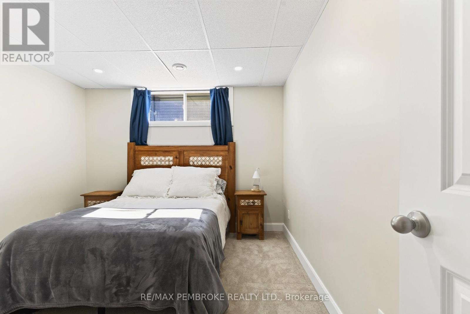 46 TERRANCE DRIVE - Image 45