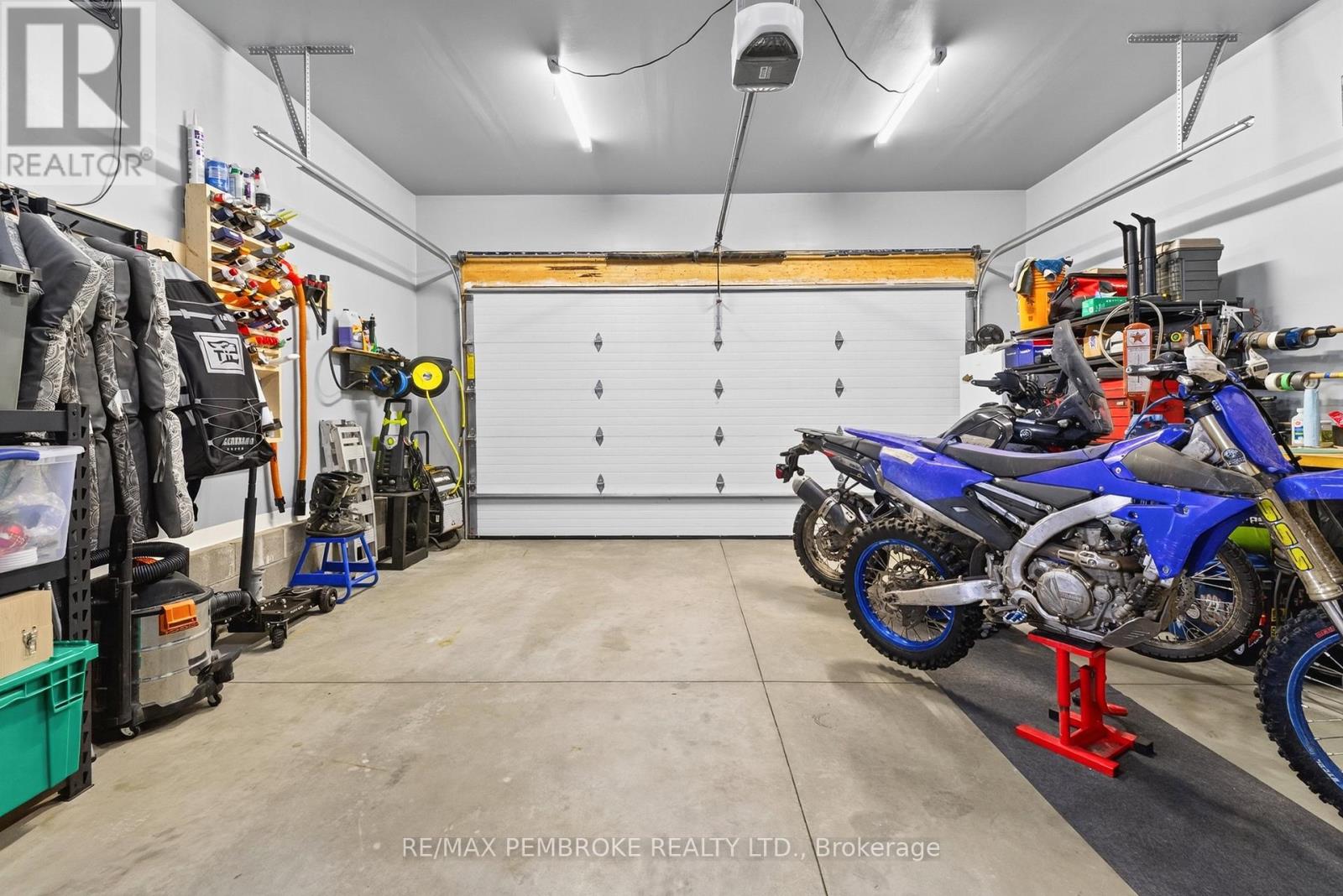 46 TERRANCE DRIVE - 50