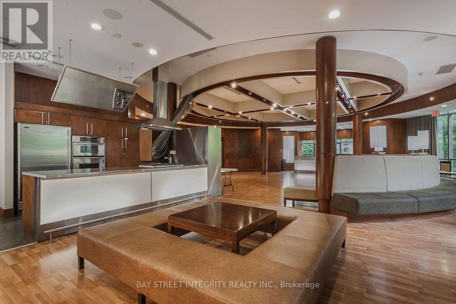 #2328 3888 DUKE OF YORK BOULEVARD - 30