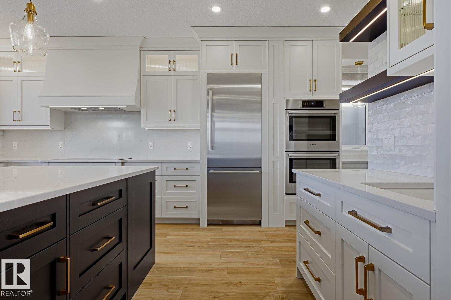26 EXECUTIVE WAY - 15