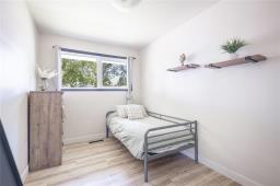 542 Rosseau Avenue W, Winnipeg, MB R2C1X8 Photo 13