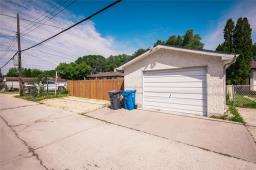 542 Rosseau Avenue W, Winnipeg, MB R2C1X8 Photo 24