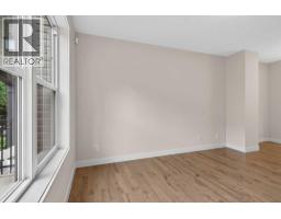 1106 Mckenzie Towne Row SE - photo 7