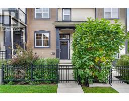 1106 Mckenzie Towne Row SE - photo 2