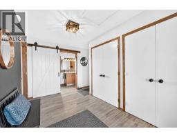 Living room - 32116 Township Rd  262, Rural Rocky View County, AB T4C2Z3 Photo 6