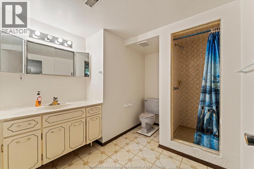 8605 SNAKE LANE - 28