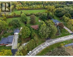8605 Snake Lane, Lasalle, ON N9A6Z6 Photo 45