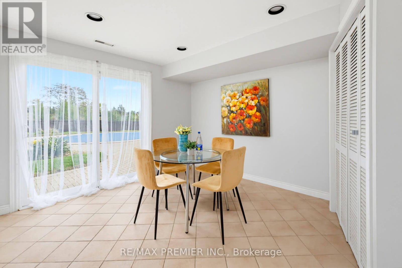 35 YELLOW PINE CRESCENT - Image 35