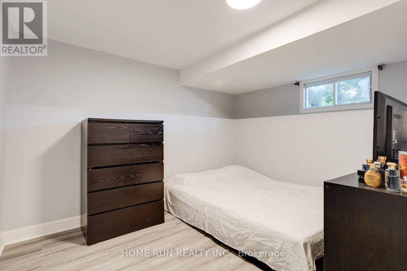2 CARIBOU AVENUE - 38