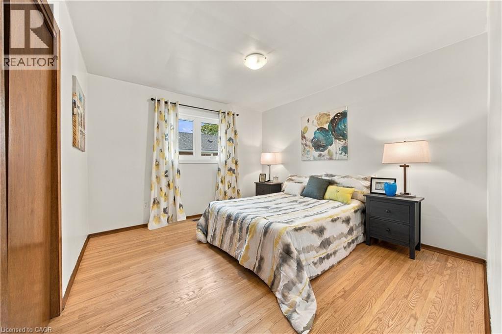 662 DYNES Road - Image 13