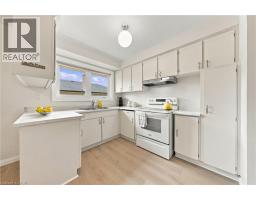 Kitchen - 662 Dynes Road, Burlington, ON L7N2V6 Photo 11