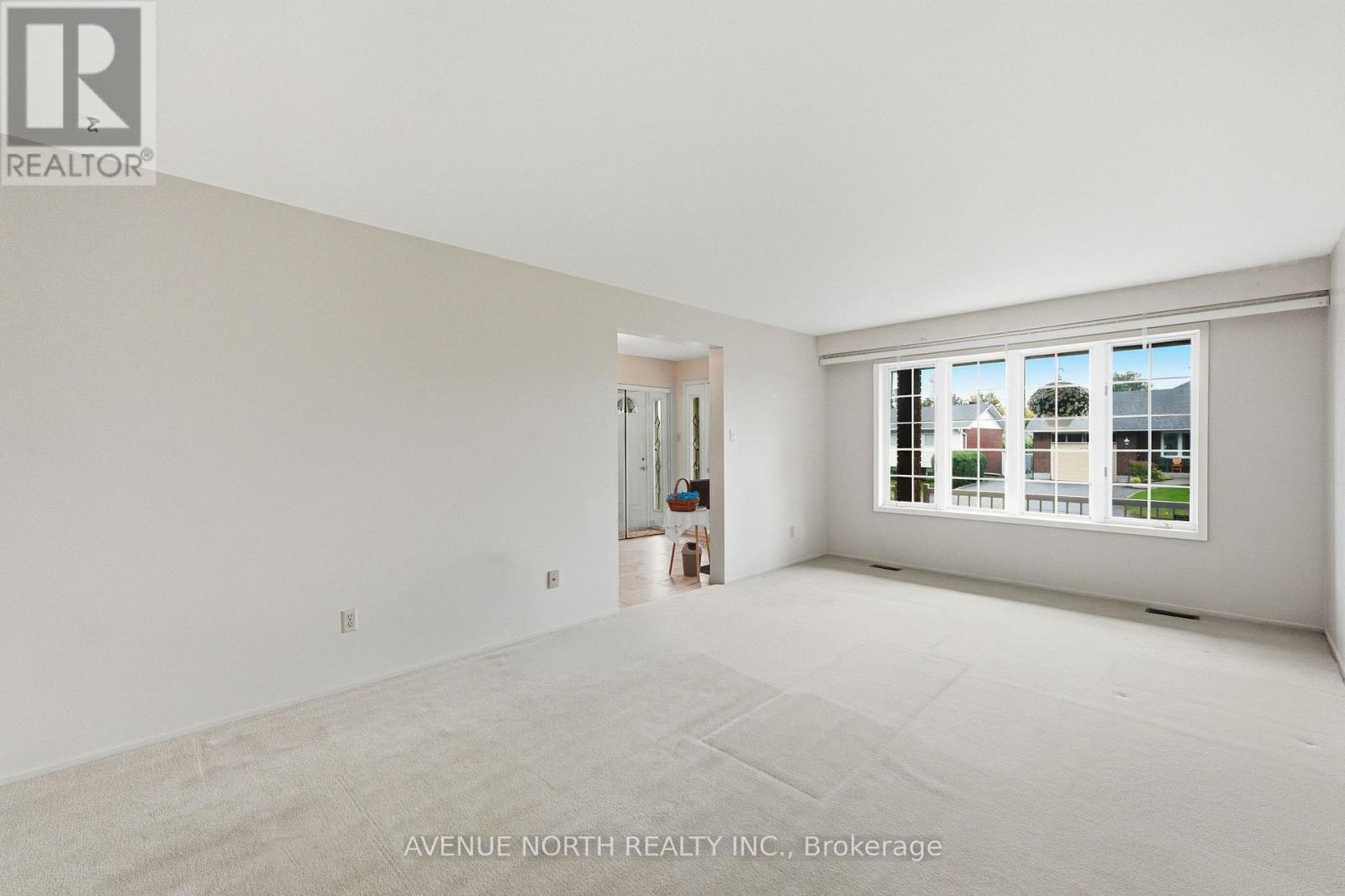 1283 SURREY AVENUE - Image 10