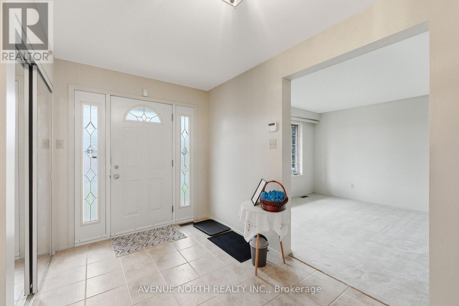 1283 SURREY AVENUE - Image 8