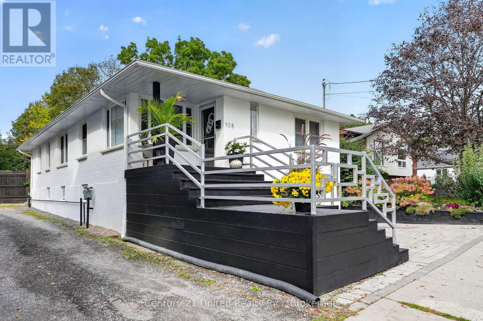 108 JAMES STREET E - 48