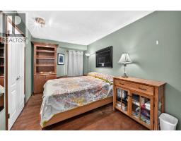 155 Strathcona Close Sw, Calgary, AB T3H1L2 Photo 17