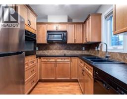 12 Royal Oak Lane NW - photo 10