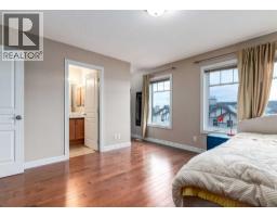 12 Royal Oak Lane NW - photo 16