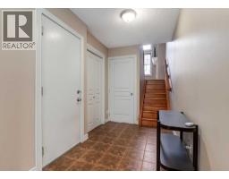 12 Royal Oak Lane NW - photo 4
