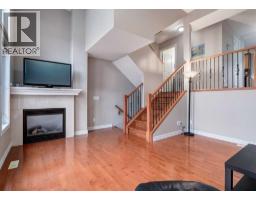12 Royal Oak Lane NW - photo 7