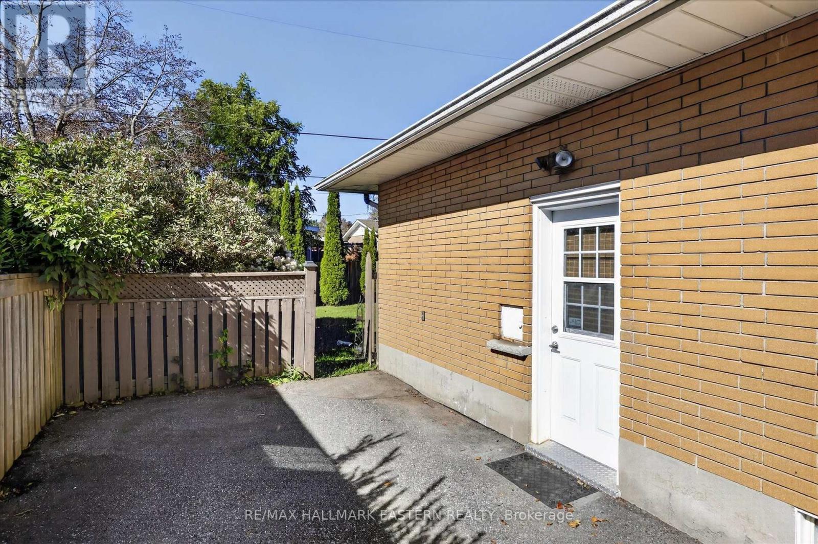 897 WESTDALE AVENUE - 36