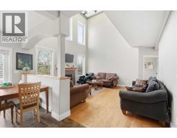 280135 Township Road 242  SE - photo 14