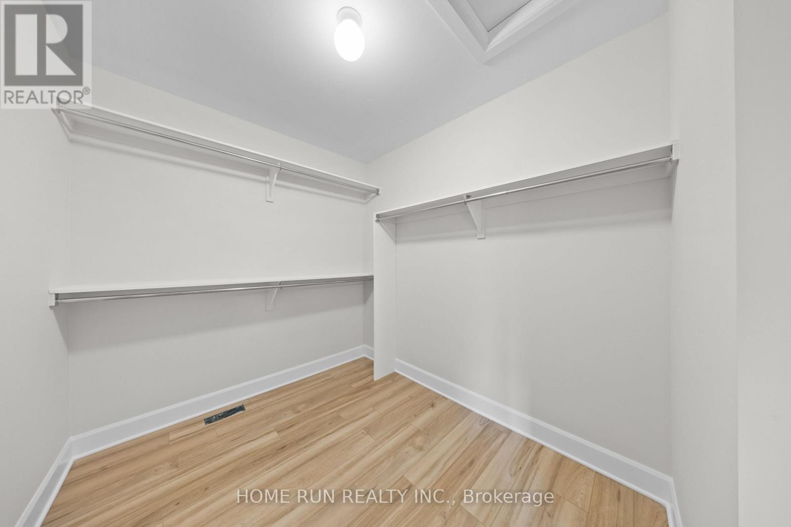 55 ROBERTSON LANE - Image 28