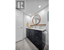 1007 - 701 King Street W, Toronto, ON M5V2W7 Photo 22