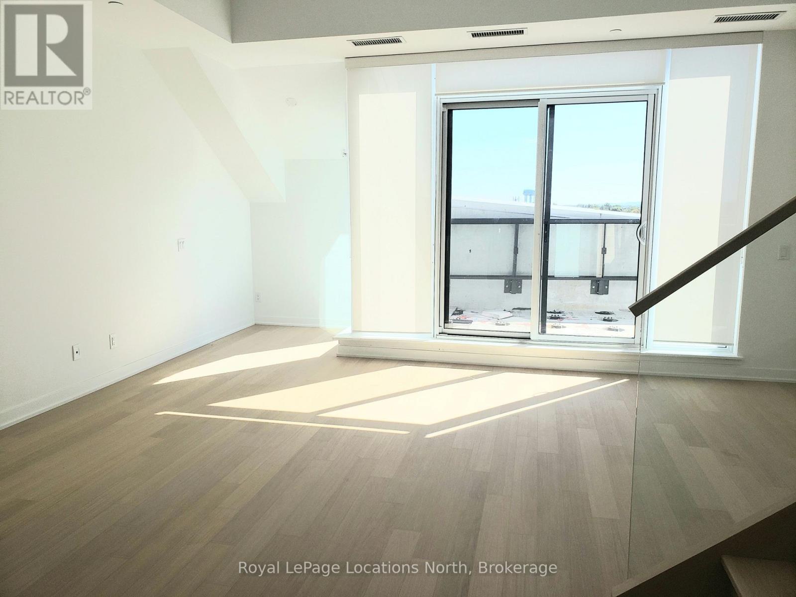31 Huron Street — photo 20
