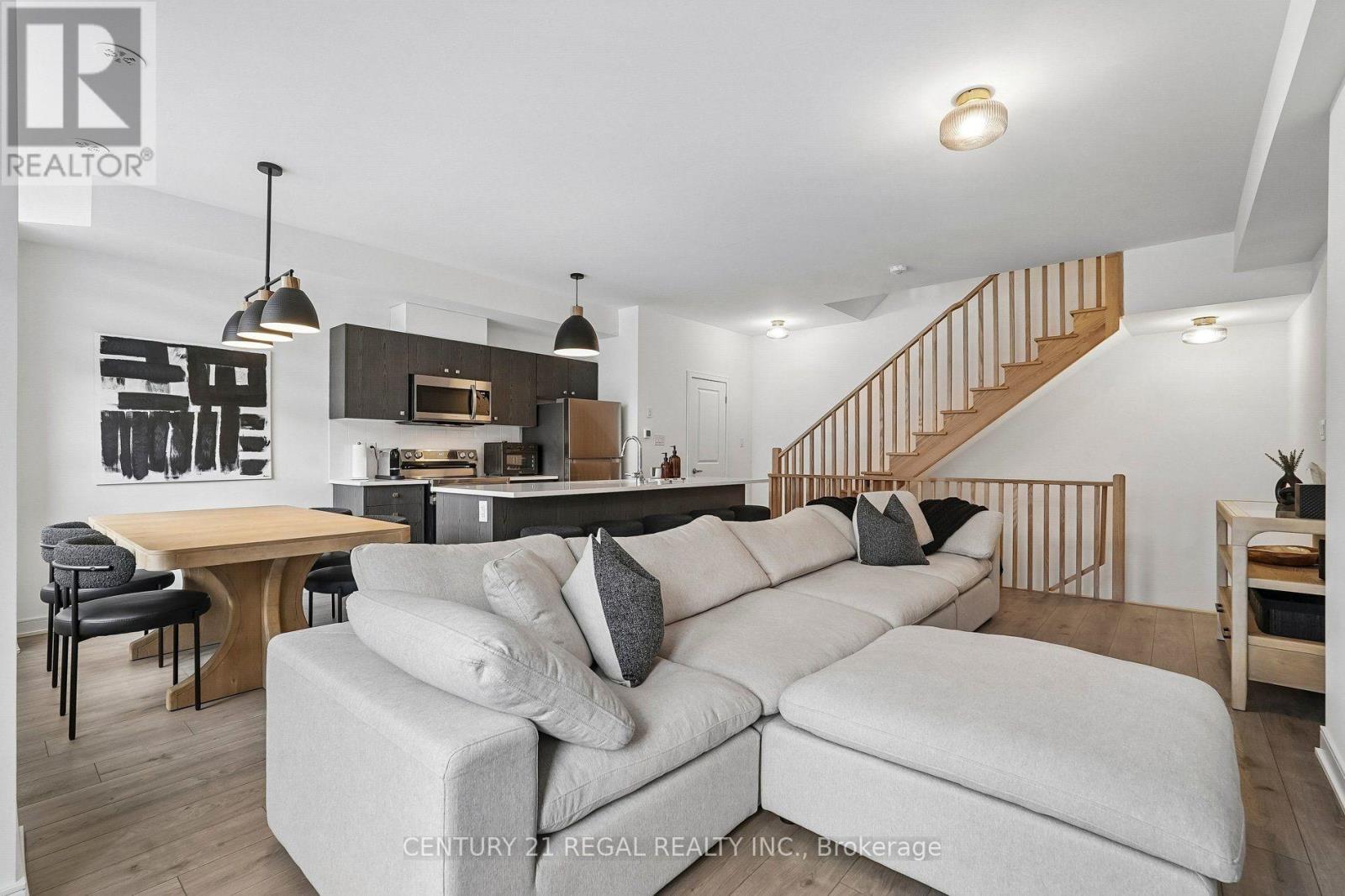 28 Spry Lane, Barrie photo 10