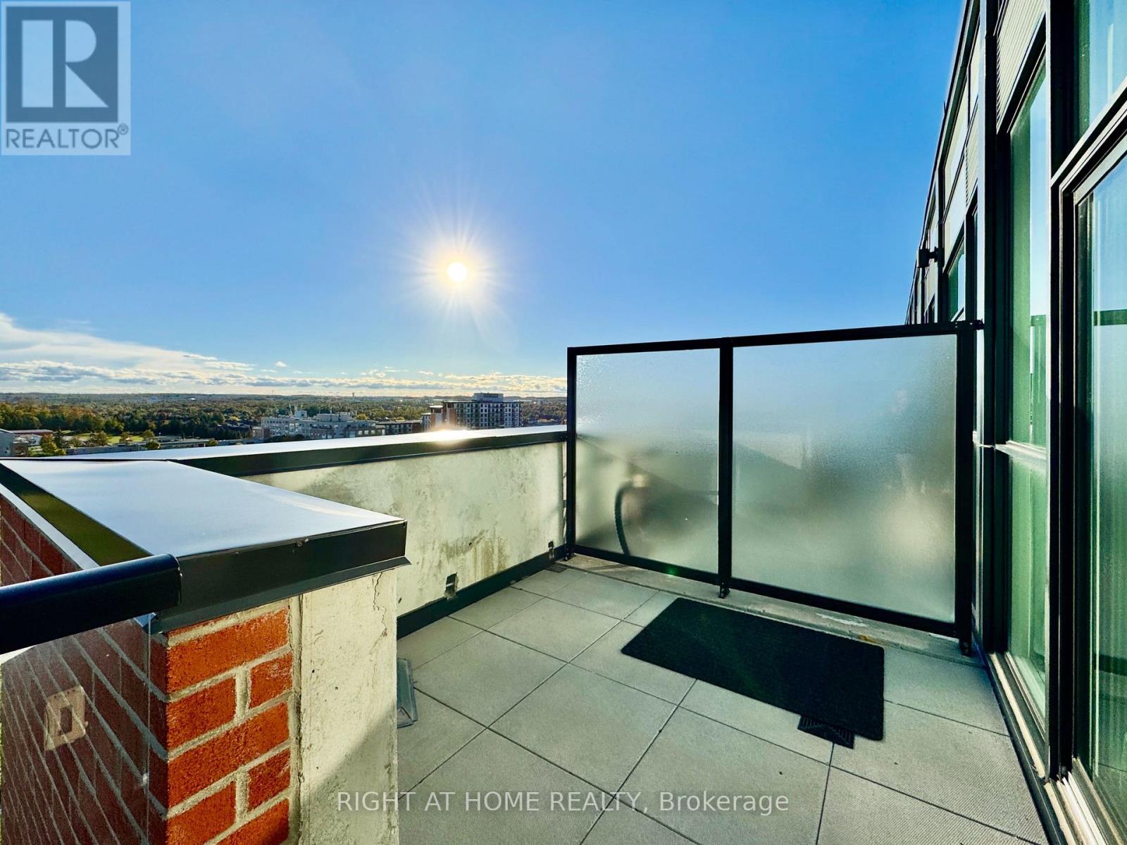 708-681 Yonge Street, Barrie photo 7