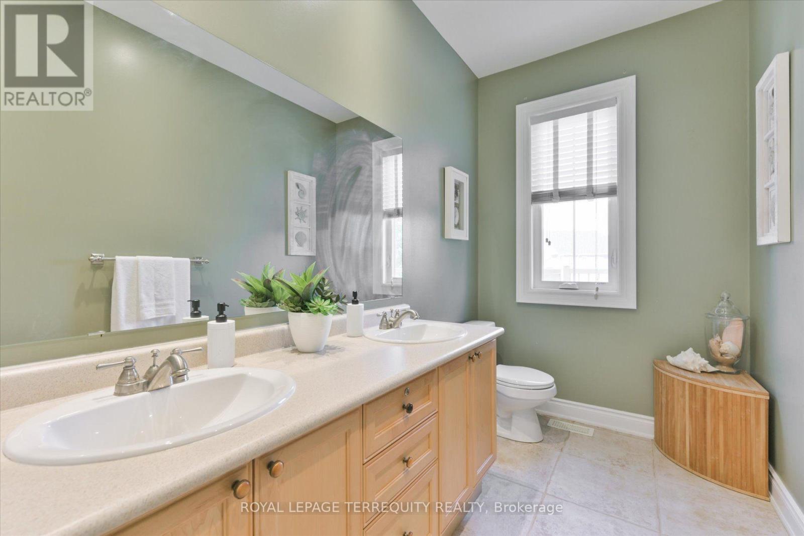 Room 2- 55 Rushbrooke Way, Ajax, ON photo 18