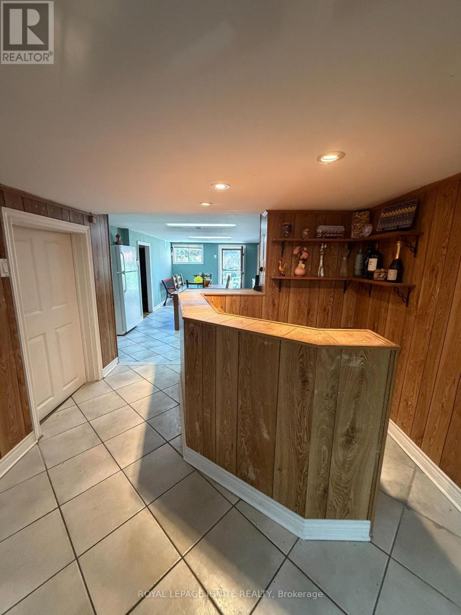 40 Avon Avenue, Toronto, ON photo 18