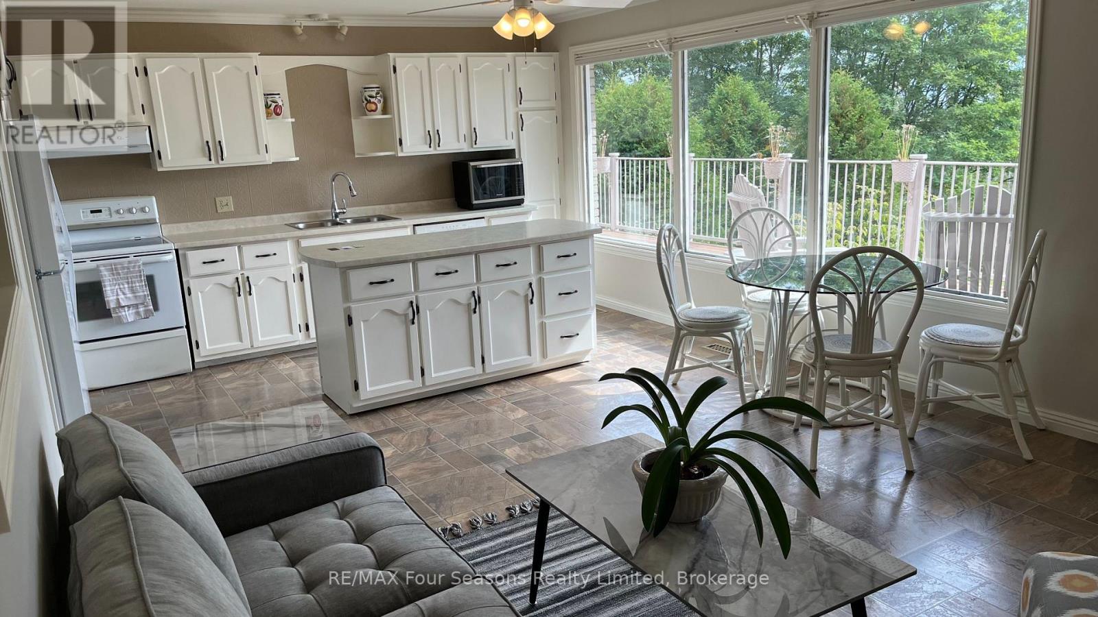 247 JACKSON DRIVE - Image 18