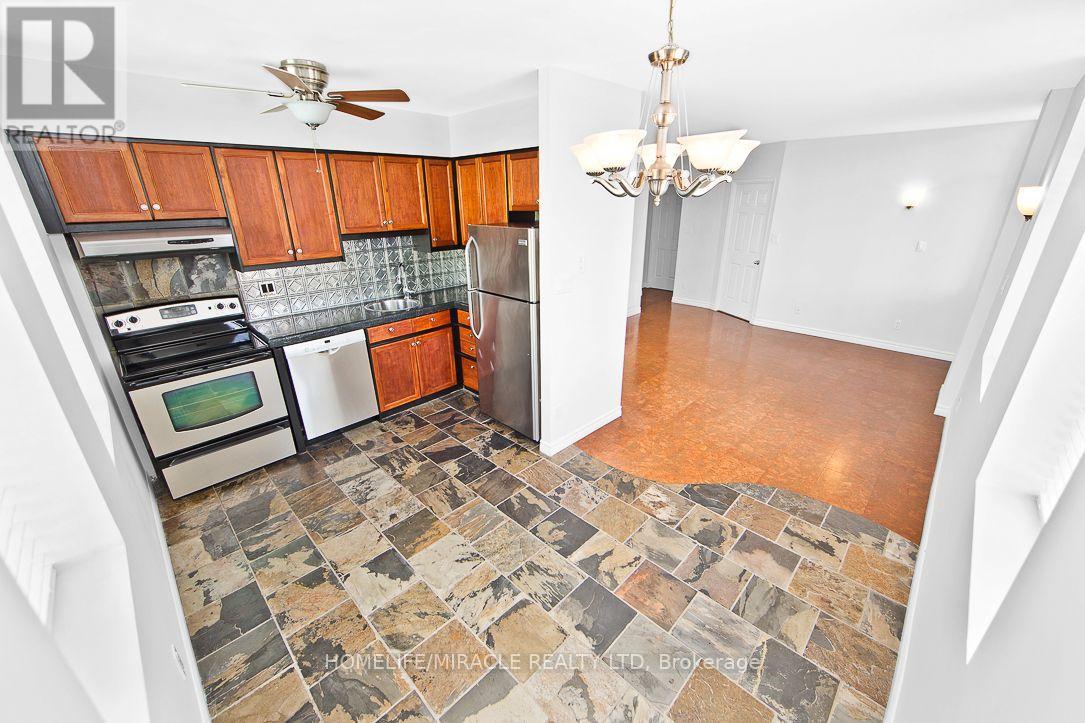 #505 36 JAMES STREET S - 10
