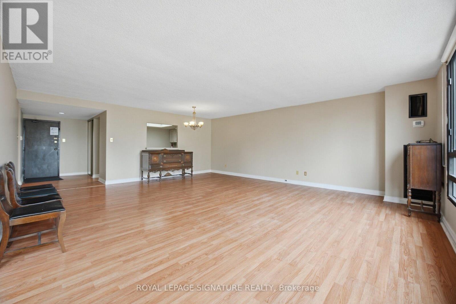 #1002 77 CARLTON STREET - 14