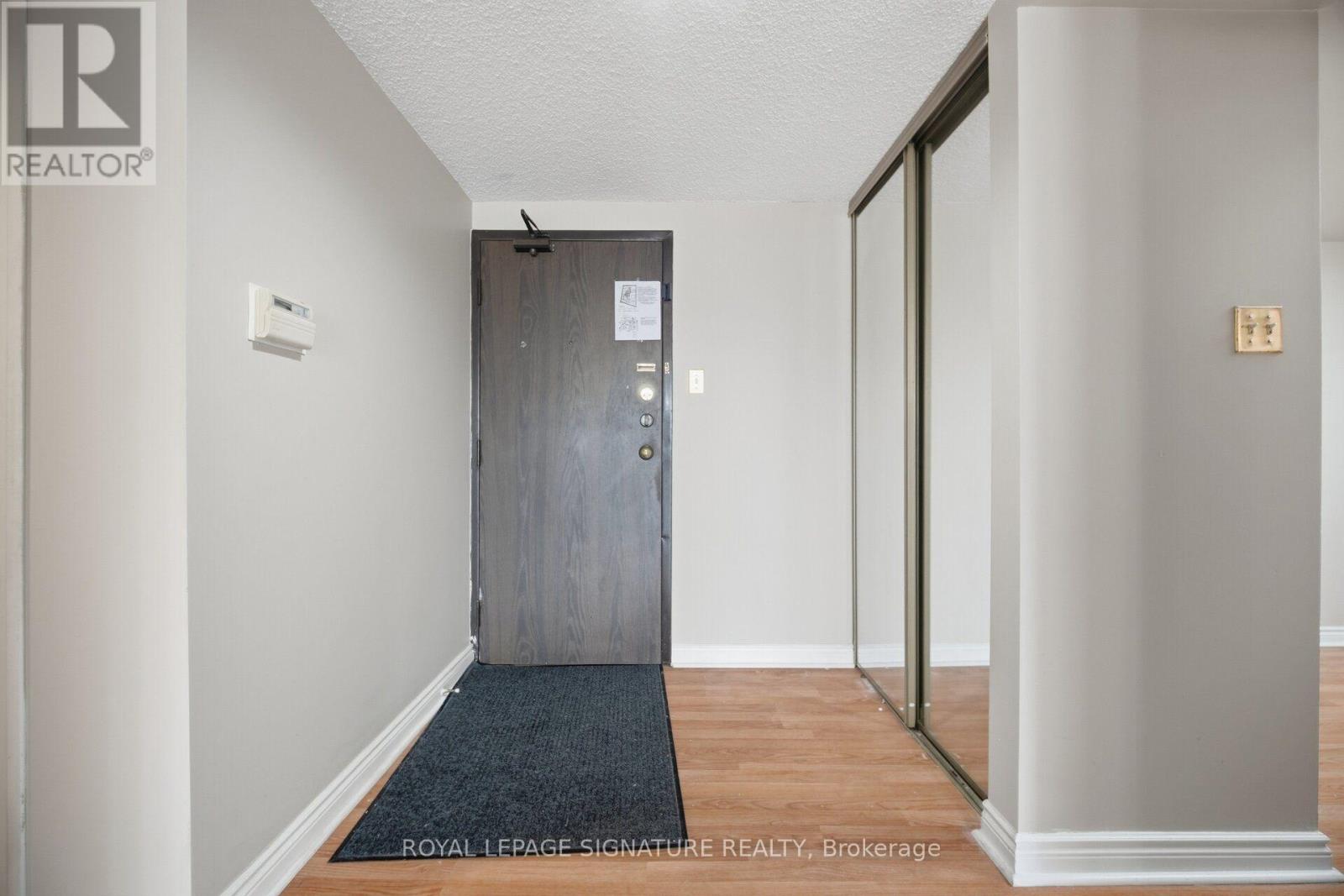 #1002 77 CARLTON STREET - 5