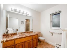 13511 Woodcrest Drive, Surrey, BC V4P1W3 Photo 17