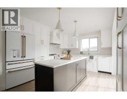 5pc Bathroom - 102 Goodwin Place, Fort Mcmurray, AB T9J1K1 Photo 10