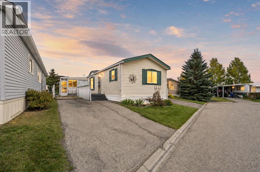 142, 99 Arbour Lake Road, Calgary, Alberta, T3G4E4