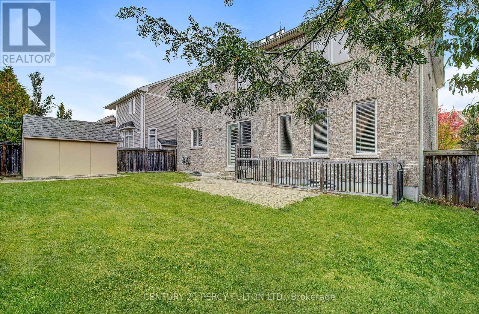 24 BELLHOUSE PLACE - 48