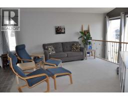 47 riverbrook Close W - photo 2