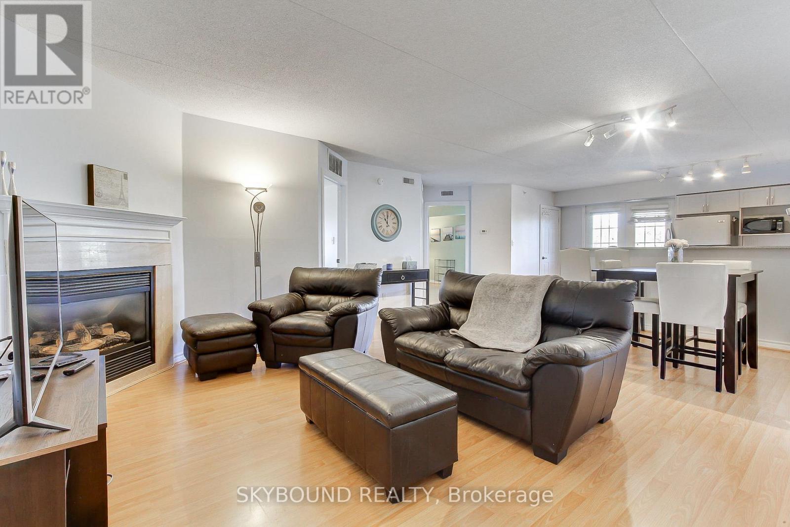 #302 4003 KILMER DRIVE - 7
