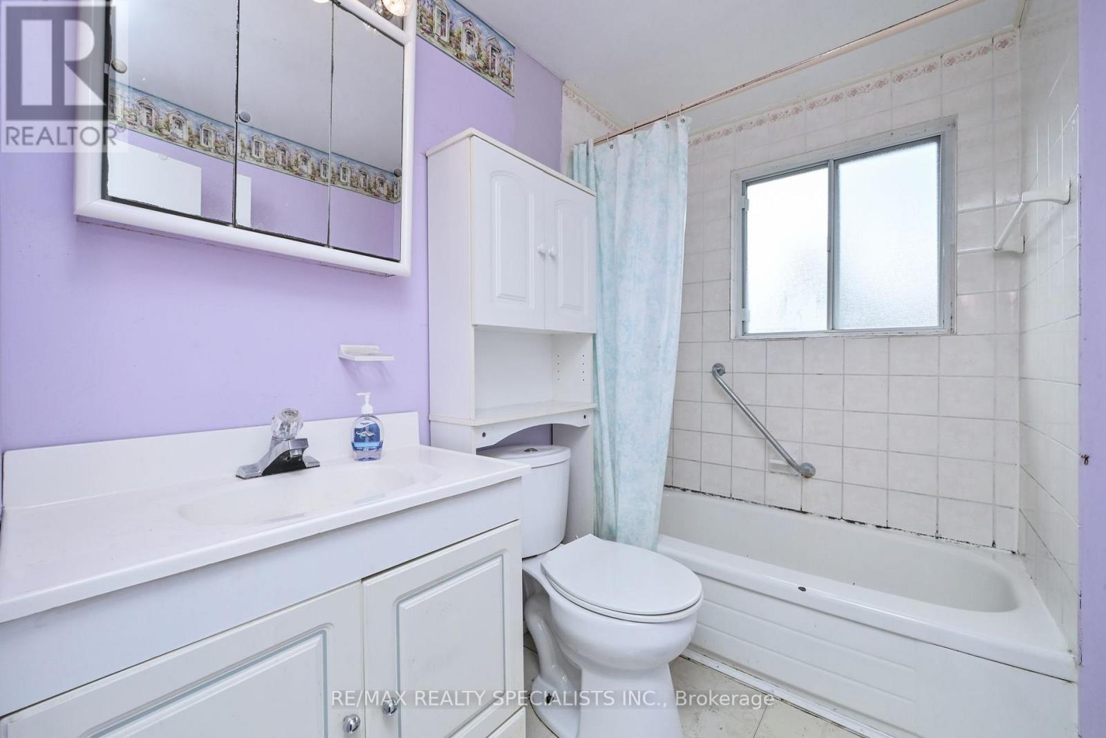 38 ALGONQUIN BOULEVARD - Image 16