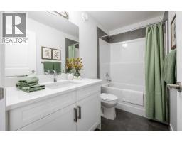 524 Savanna Crescent NE - photo 26