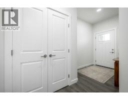 524 Savanna Crescent NE - photo 3