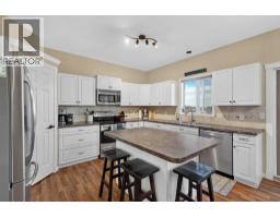 Bedroom - 108 Tamarack Road, Three Hills, AB T0M2A0 Photo 9