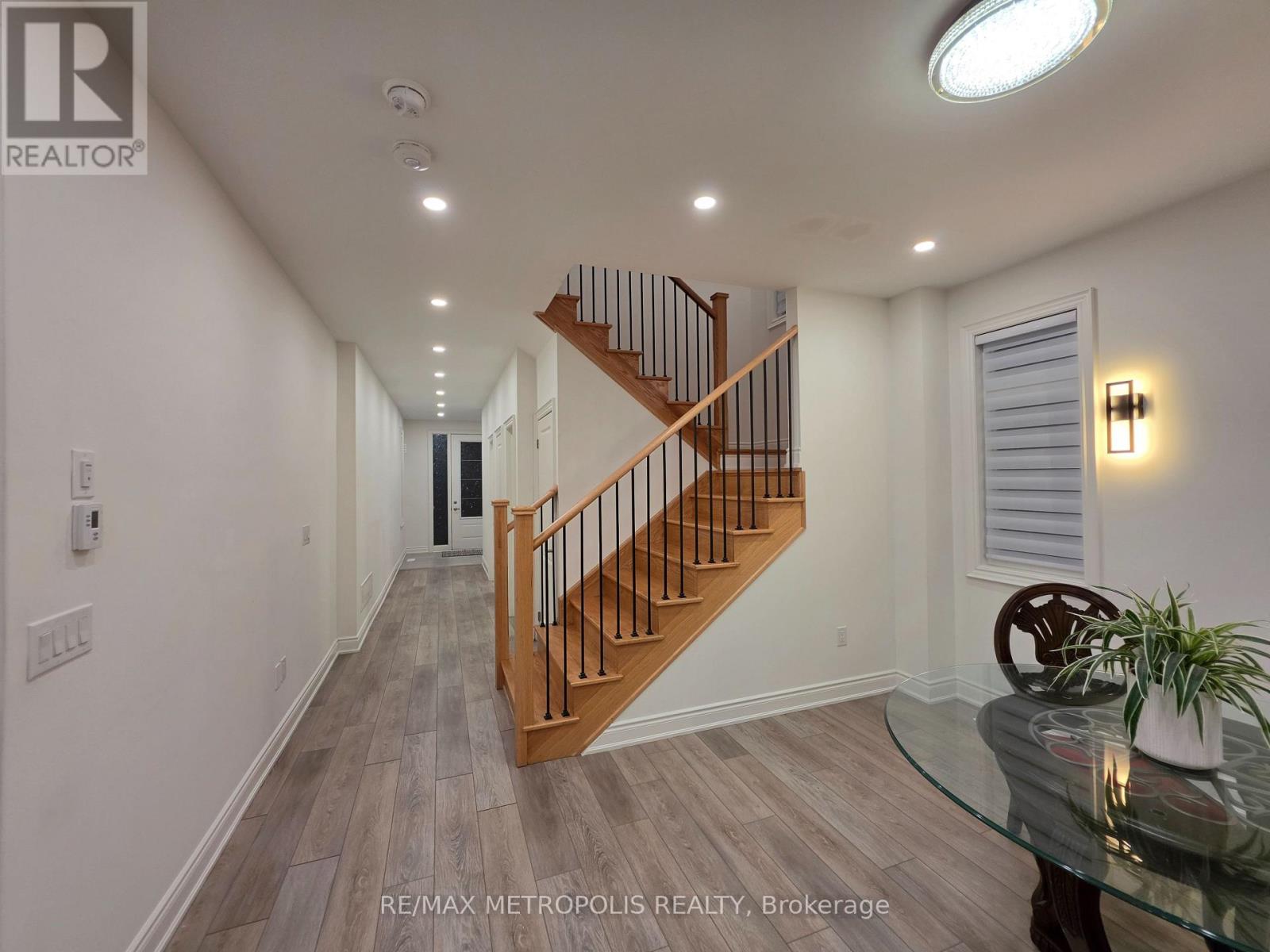 10 Wraggs Road, Bradford West Gwillimbury, ON photo 5